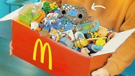 МЫ НАШЛИ ИГРУШКИ ИЗ MCDONALDS 2000х !)