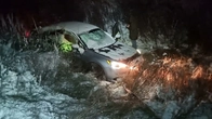 Первый снегопад и Subaru в кювете, сложная эвакуация в метель