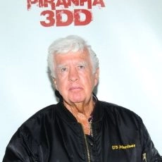 Clu Gulager