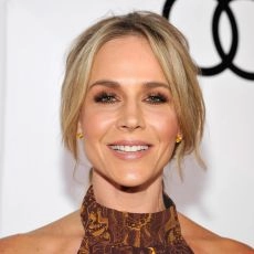 Julie Benz