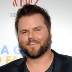 Tyler Labine