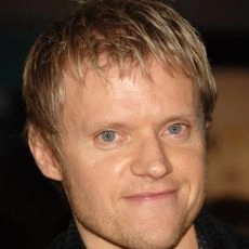 Marc Warren