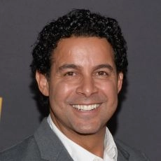 Jon Huertas