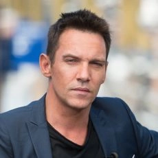 Jonathan Rhys Meyers