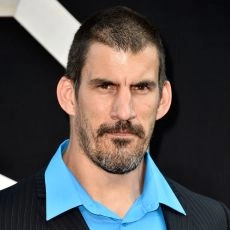 Robert Maillet
