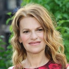 Sandra Bernhard