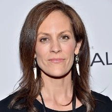 Annabeth Gish