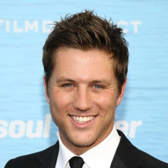 Ross Thomas