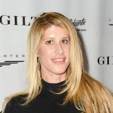 Jennifer Dale