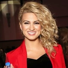 Tori Kelly