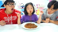 Boram and Conan want the same black noodles