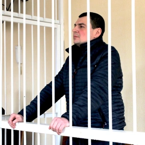 Робота під напругою